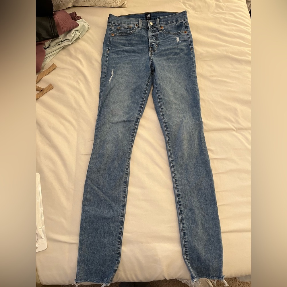 Gap Jeans - Picture 2 of 4